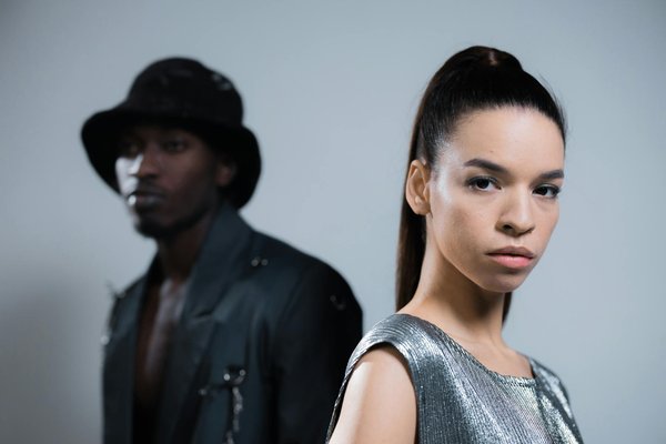 Perfectionnez votre teint avec des fonds de teint adaptés pour une beauté éclatante